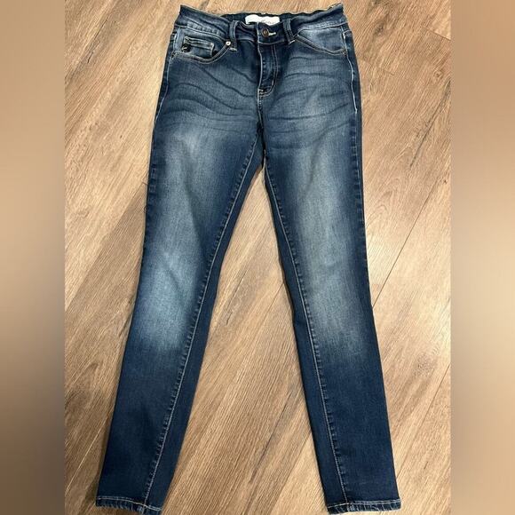 KanCan Skinny Fit Jeans Dark Wash Size 5 / 26. KC 7085DH Cut 37789 (1046) - Picture 1 of 8